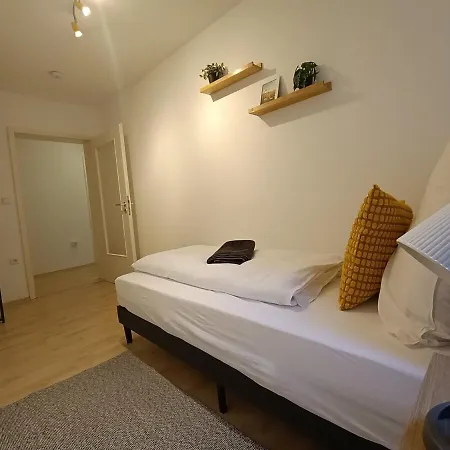 Altdorf Zentral 2, Stadtnaehe Nbg, 3 Bedroom 9 Pers Apartment