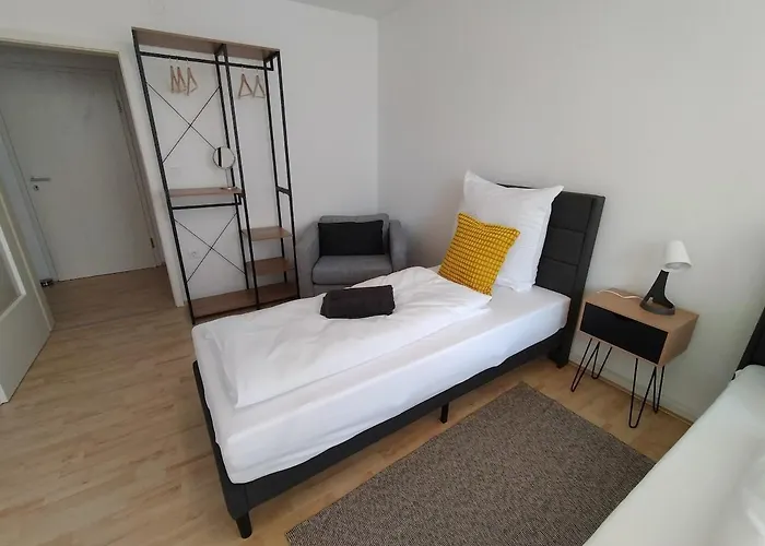 Altdorf Zentral 2, Stadtnaehe Nbg, 3 Bedroom 9 Pers Апартаменты *